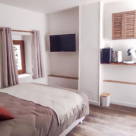 Chambre Independante Avec Salle De Bain Privee Montpezat-sous-Bauzon Exteriör bild